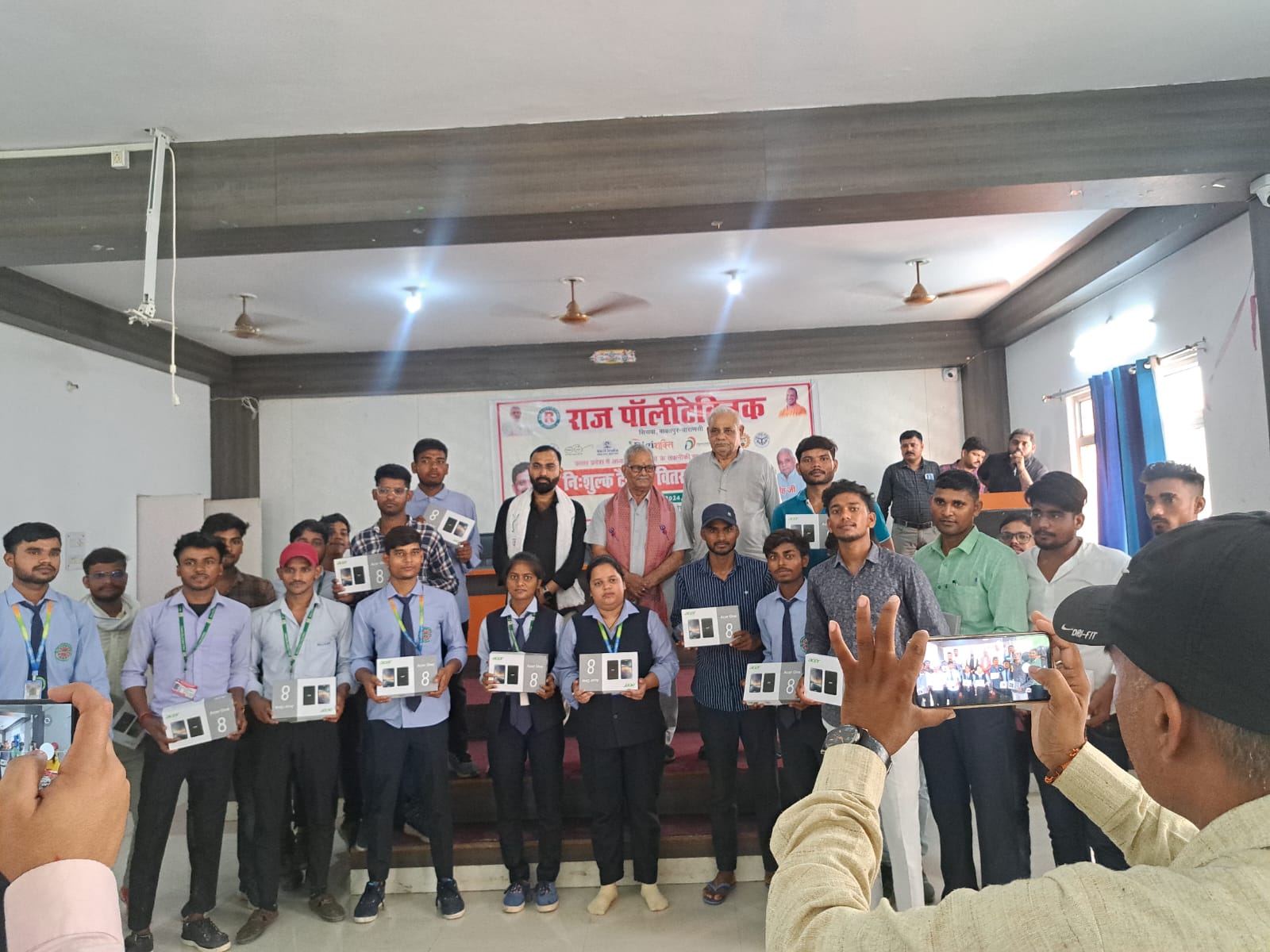 tablet distribution